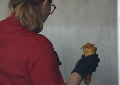 Des plats traditionnels dans des cornets à croquer
